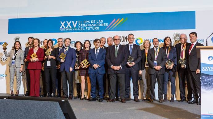 Representantes de todas las entidades distinguidas